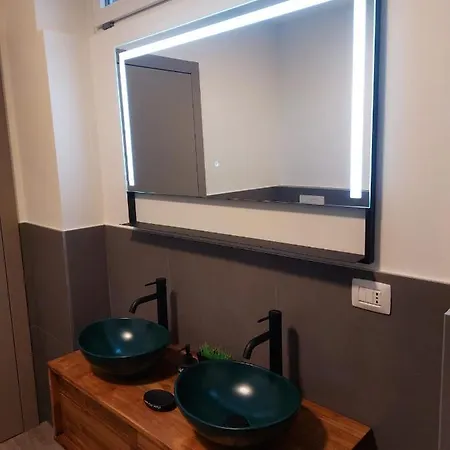 Διαμέρισμα 111 *